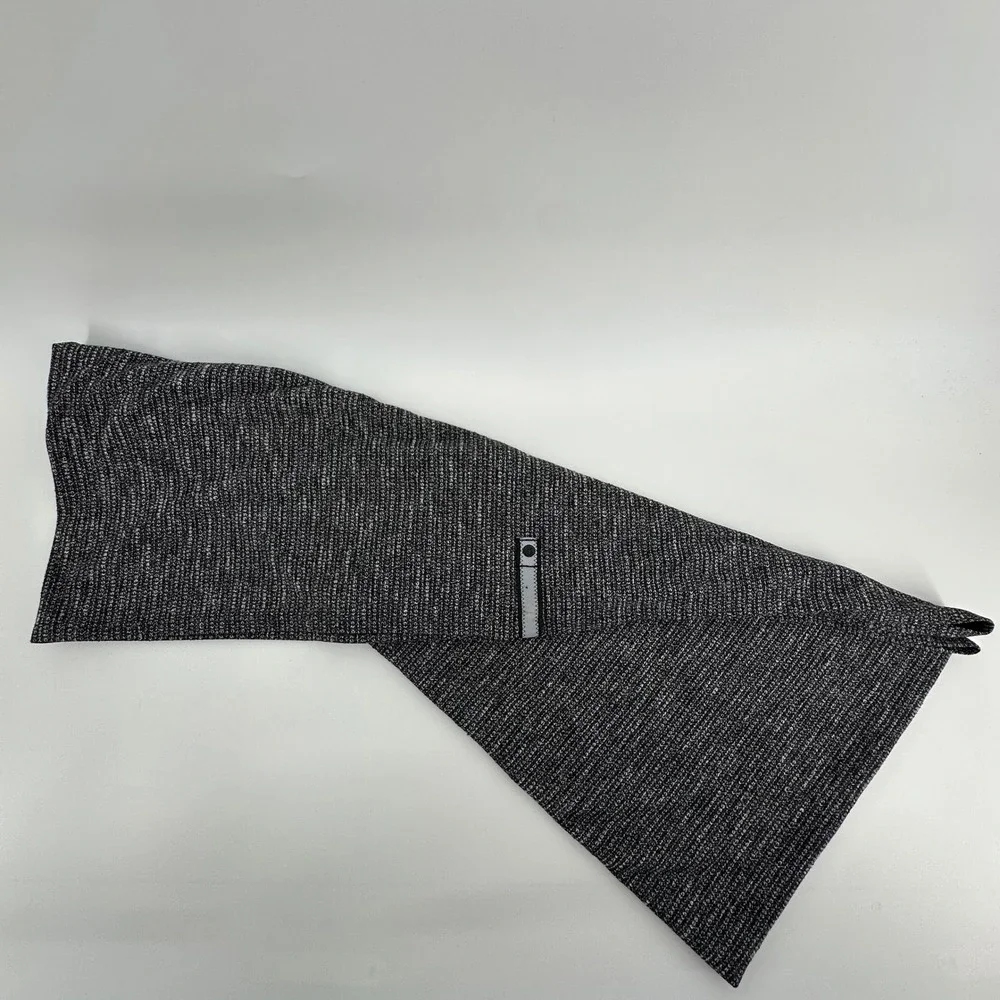 Lululemon‎ Athletica VInyasa Infinity Scarf Cowl Neck Heathered Black Grey